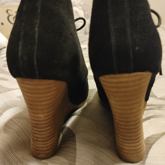 Black booties - Picture 2 of 2